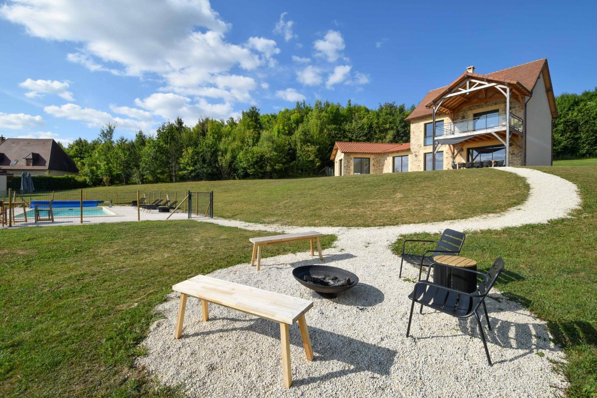 Domaine D'Essendieras Saint-Medard-d'Excideuil Exterior photo